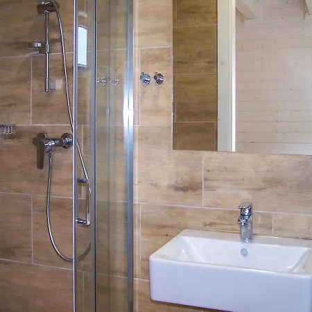 Two-bedroom Holiday In 펜션 *